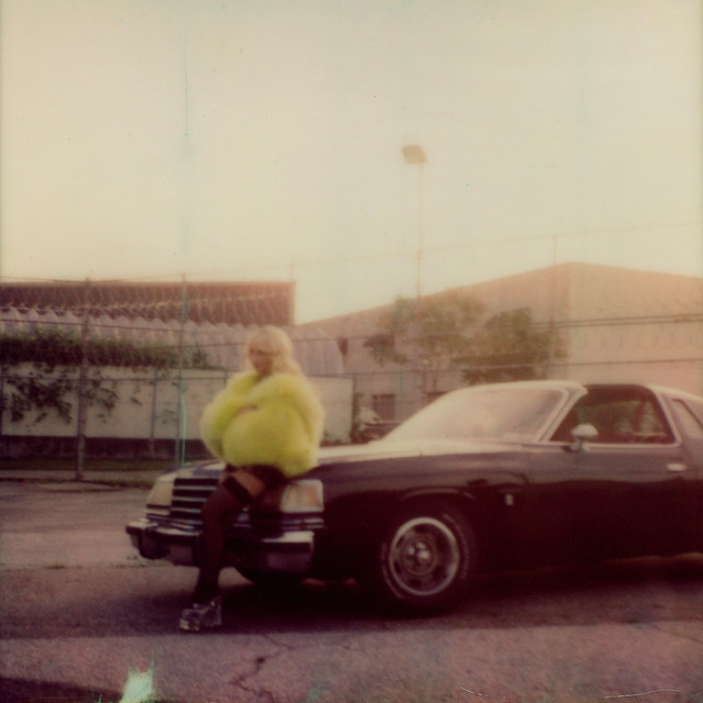 Sabrina Carpenter – Please Please Please Sabrina Carpenter – Please Please Please